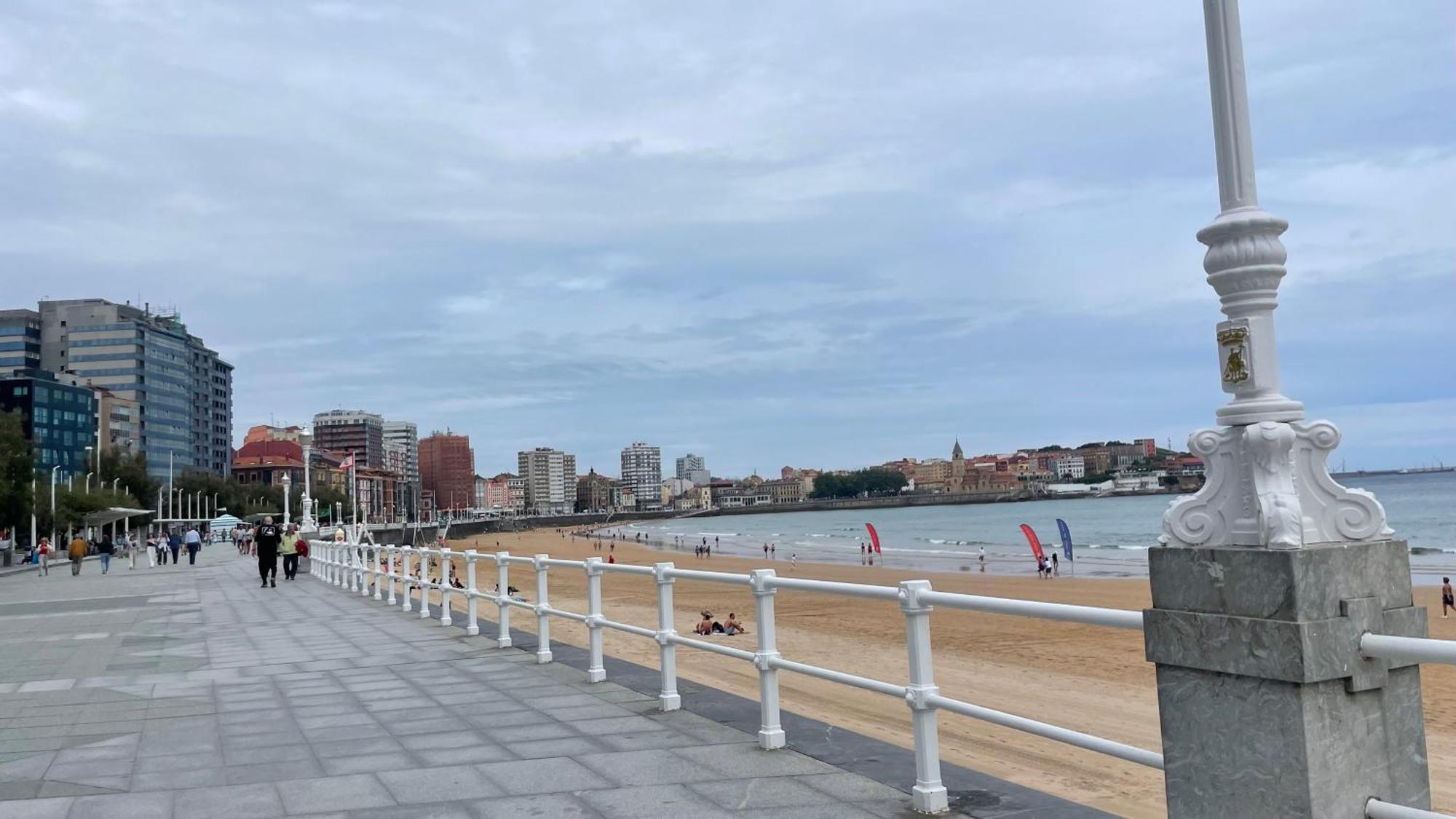 Apartamento Playa De Gijón Buitenkant foto